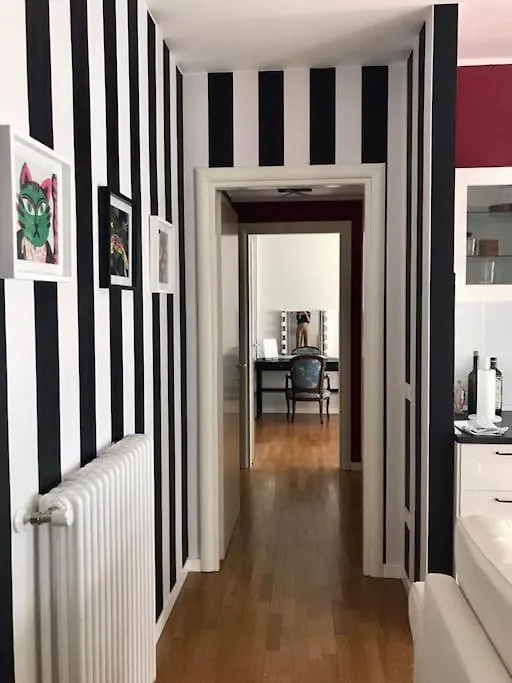 Comodo Bilocale Nuovo Milano Appartement Italië